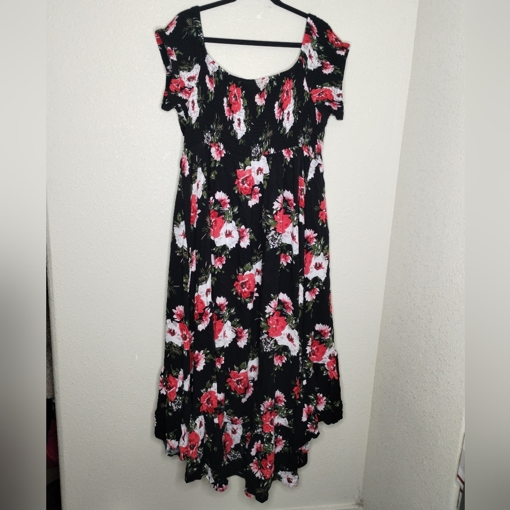 Torrid Maxi Challis Off-Shoulder Dress Black Floral Plus Size 3X - Picture 4 of 7